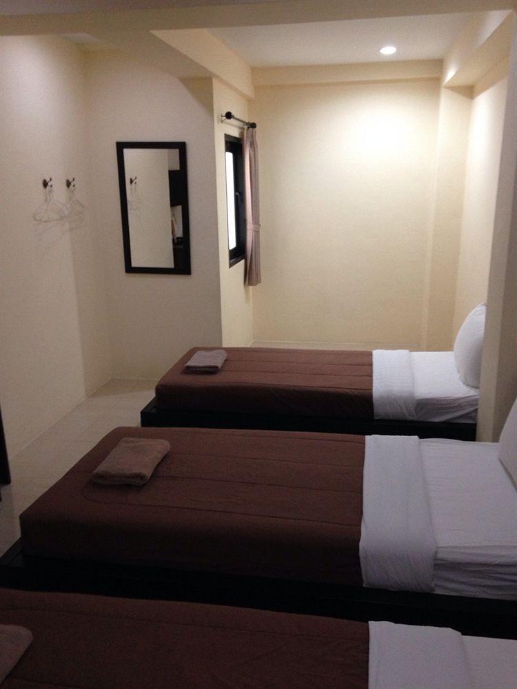 A And A Guesthouse Bangkok Ngoại thất bức ảnh