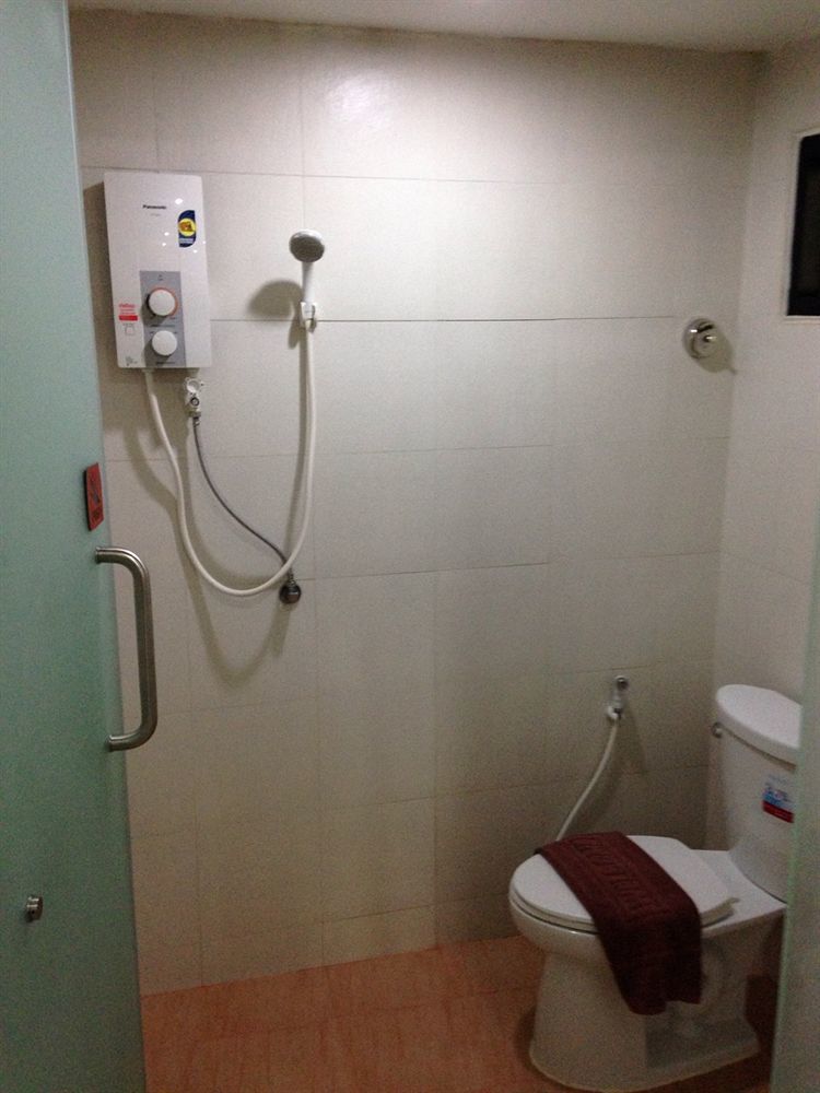 A And A Guesthouse Bangkok Ngoại thất bức ảnh