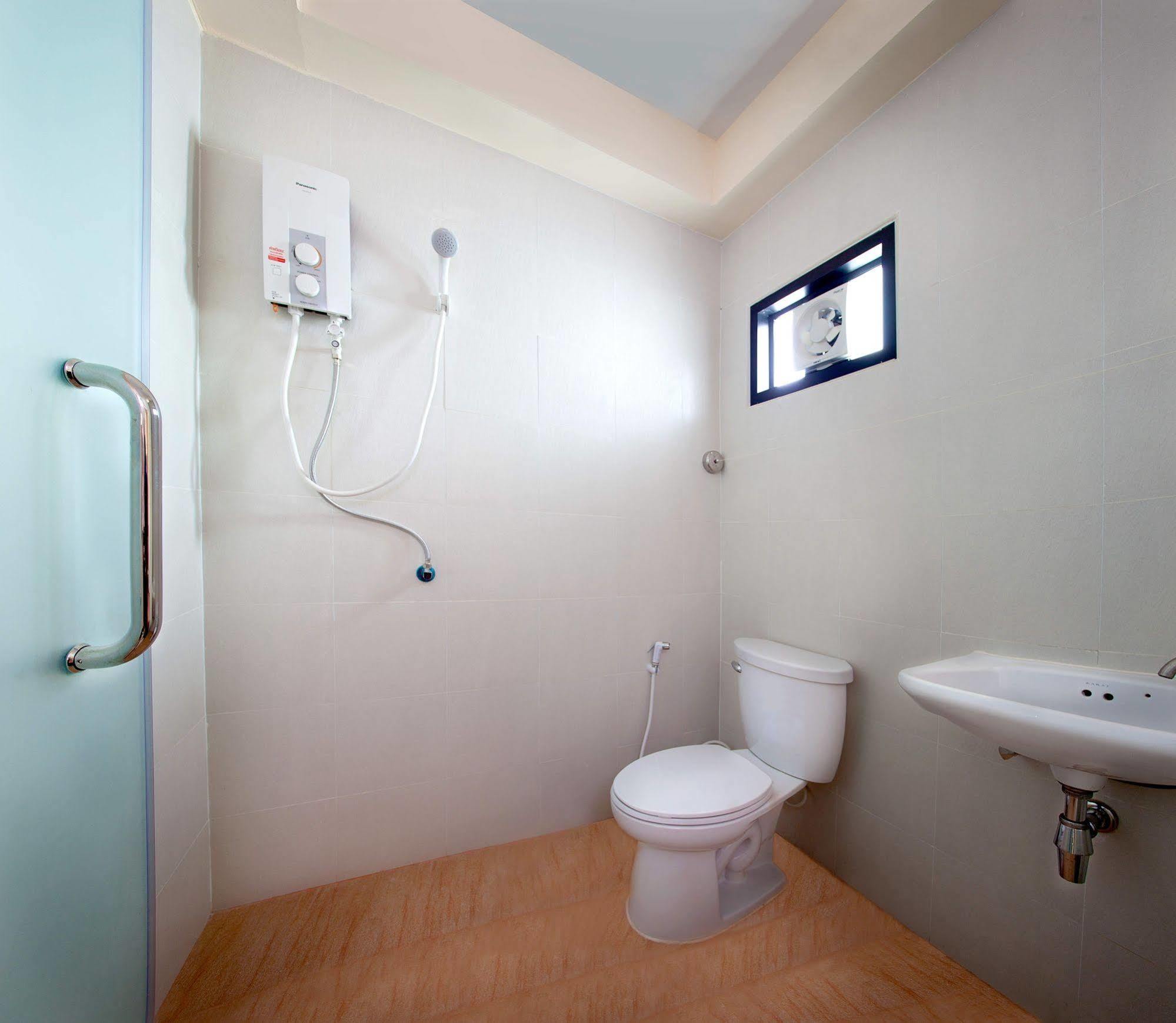 A And A Guesthouse Bangkok Ngoại thất bức ảnh