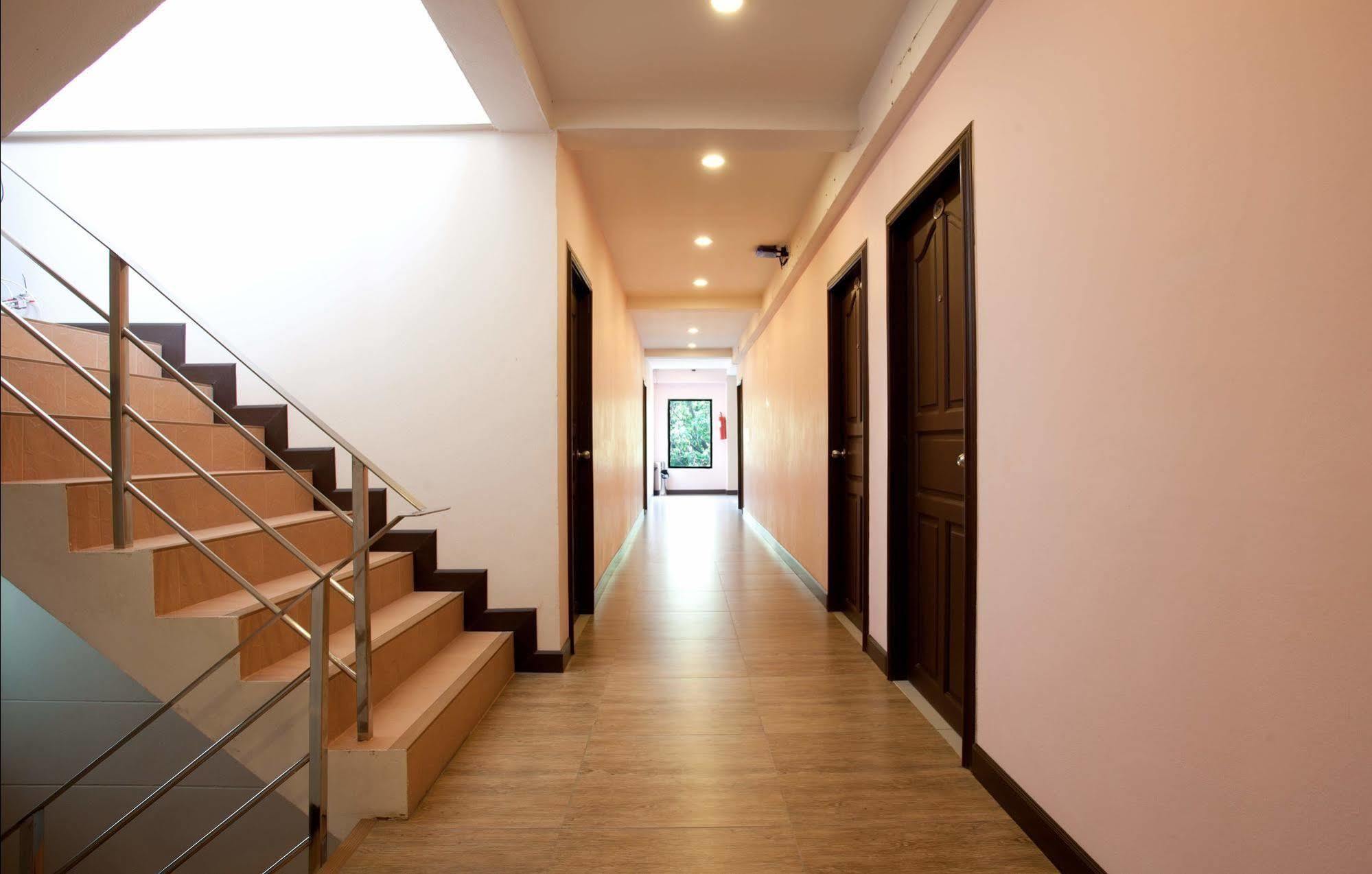 A And A Guesthouse Bangkok Ngoại thất bức ảnh